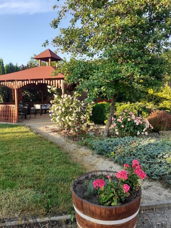Ani Vendégház Egerszalók Apartamento Exterior foto